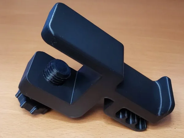 Desk headphone mount #Hs_5.4.1