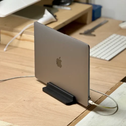 Vertical Macbook stand