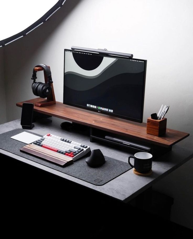 Other desk accessories