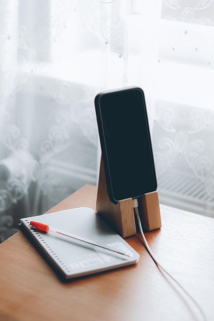 Phone & tablet stand